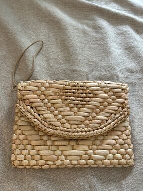 Woven Straw Clutch Bag in Natural